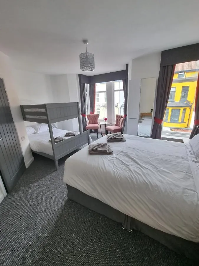 Langley House Hotel Blackpool 4*,